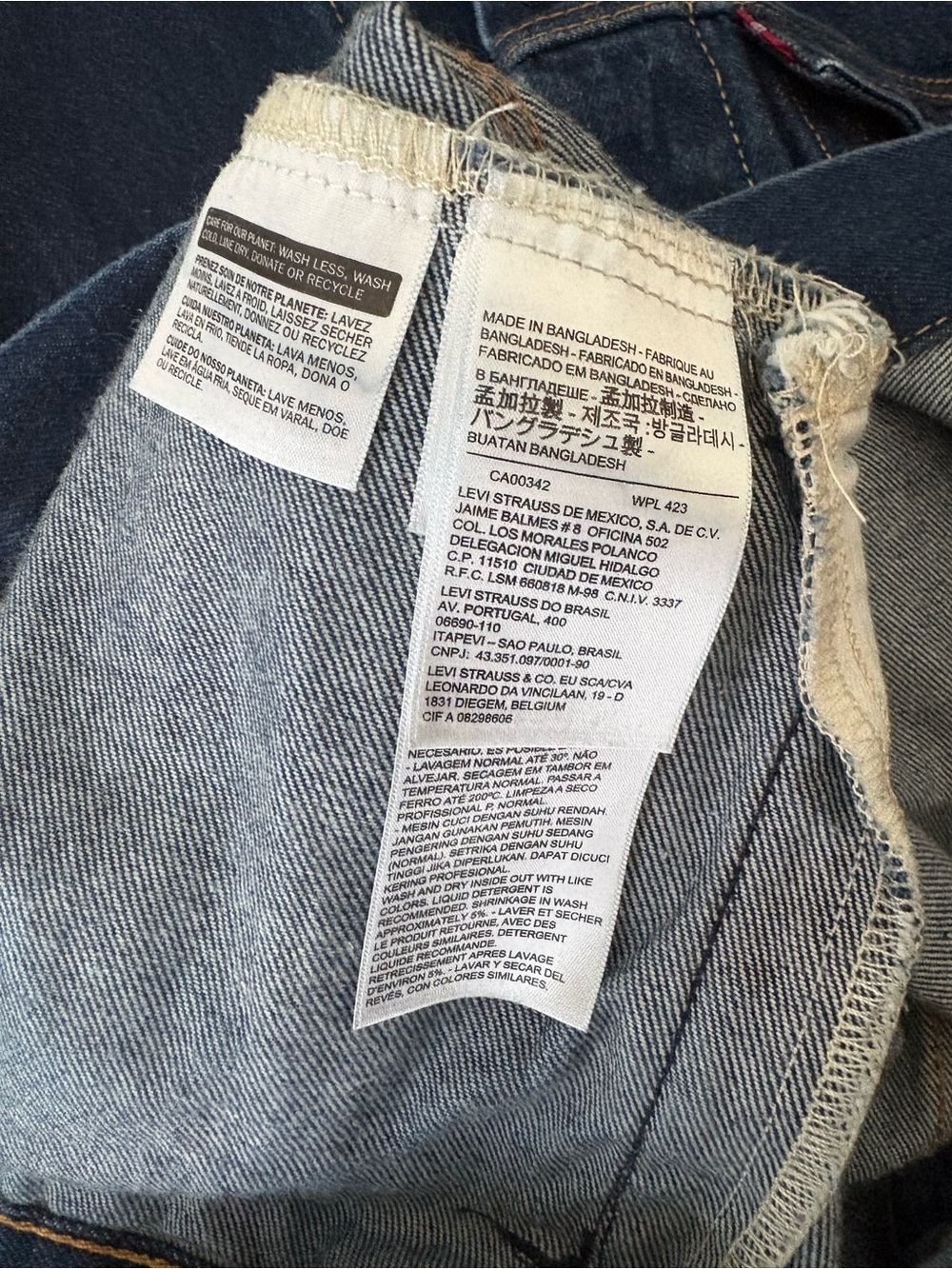 Levi's Original Trucker Denim Jacket - Picture 7 of 7